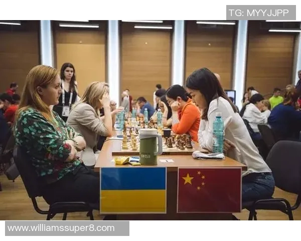 南京足球队选拔赛精彩点评团队配合默契展现出色竞技状态 南京足球队选拔赛精彩点评团队配合默契展现出色竞技状态