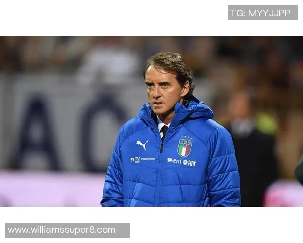 无绯闻的足球明星如何在聚光灯下保持低调与专注的职业生涯