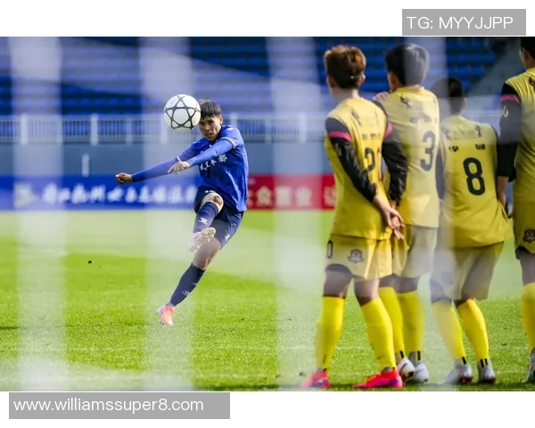 武汉足球队的节奏革新探索与未来发展路径分析 武汉足球队的节奏革新探索与未来发展路径分析